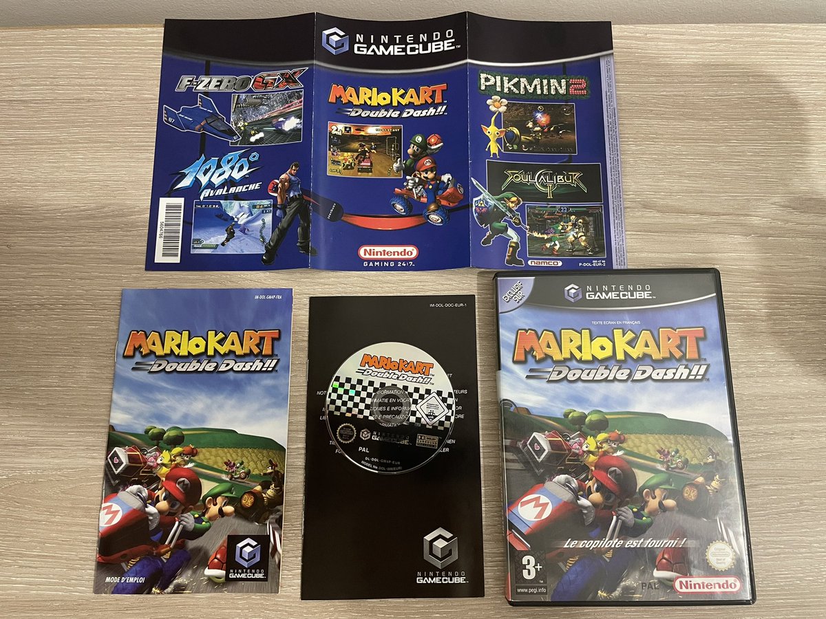 CitizenGeek_fr's tweet photo. Nouveau jeu dans ma collection Mario Kart Double dash sur Nintendo Game Cube !!!! #nintendo #Gamecube #MarioKart #jeuxvideo #retrogaming #retrojeuxvideo #128bits #mario #videogames #retrogamercollection #retrogamingfrance #mariokartdoubledash https://t.co/GLim01eLD5