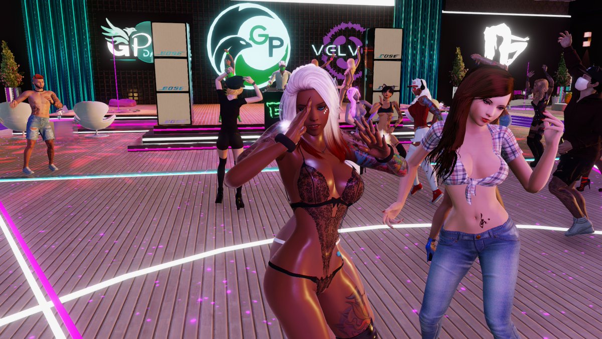 gis_ness's tweet photo. #areweone #arewetwo #confused #justmessing #party #sex #moresex #fun https://t.co/b5i5t3LyGo