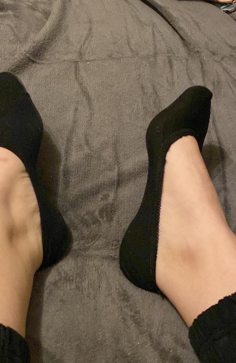 MichelleHerrin0's tweet photo. Meine DM‘s sind wieder offen und ich erwarte, dass du die Chance nutzt und dich GEBÜHREND bedankst für diese Gelegenheit! 
Fühl dich angesprochen und folge deinem lächerlichen Trieb. 

Denn ich werde dich ausnutzen, Sklave.🐷 https://t.co/4GspYuoKrD