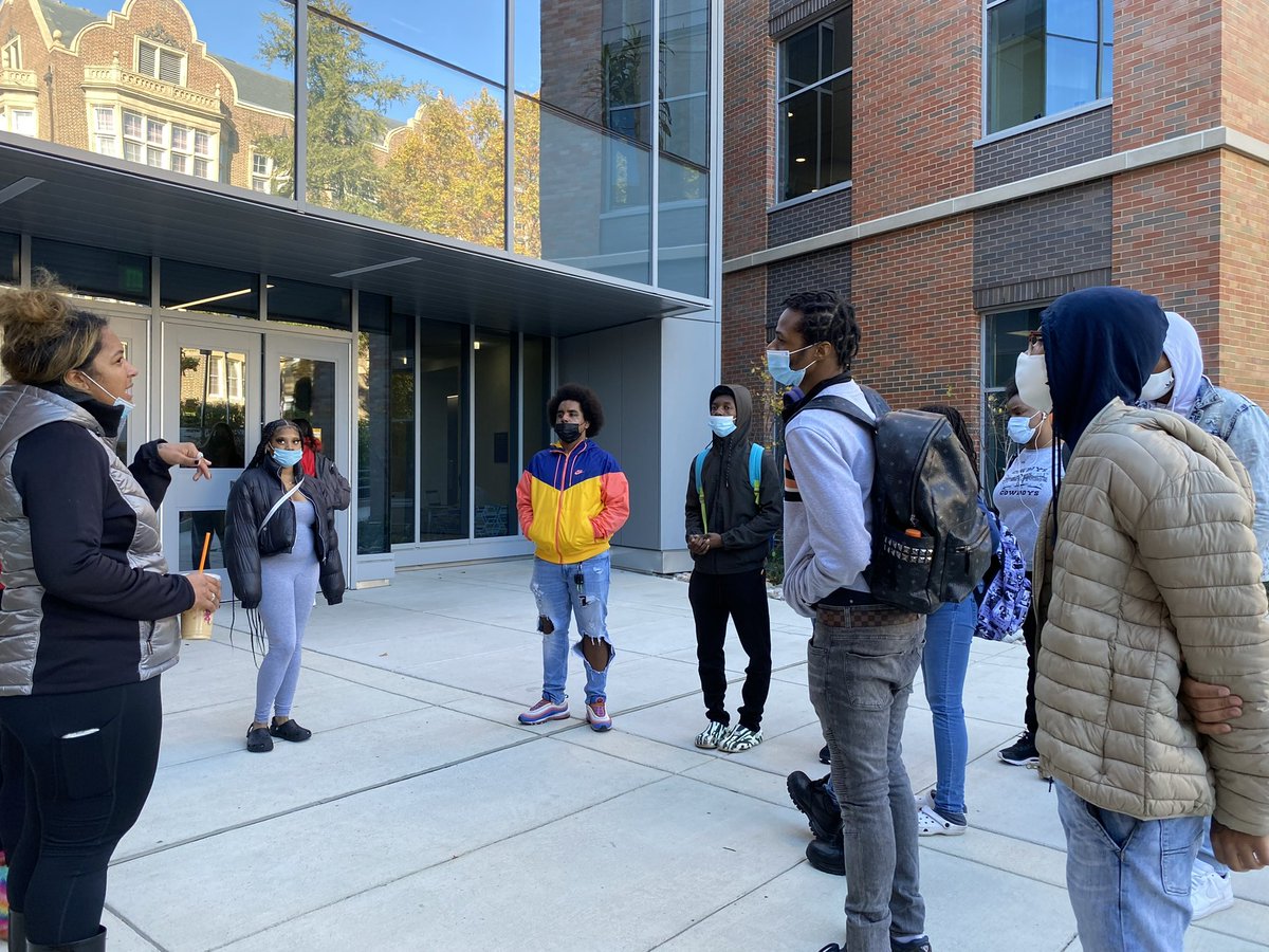 ExcelAcademyHS's tweet image. Our students had a wonderful time touring the campus of Towson University this afternoon. #TowsonUniversity @TowsonU #ExcelWithUs @BaltCitySchools