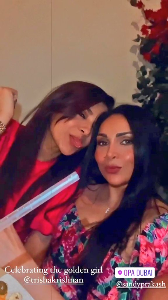 FDSnDhcX0AEJ3Pz?format=jpg&name=medium