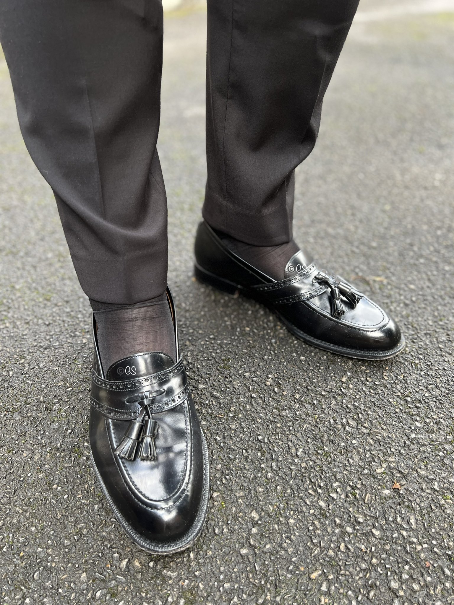absorption ressource At bygge تويتر \ Gentleman's Shoes على تويتر: "Today is all about Churchs tassel  loafers and black sheer socks. #shoesaddict #shoe #shoes #loafer #loafers  #tasselloafer #sock #socks #sockswag #footwear #foot #feet #sheersocks  #Mensfashion #menstyle #