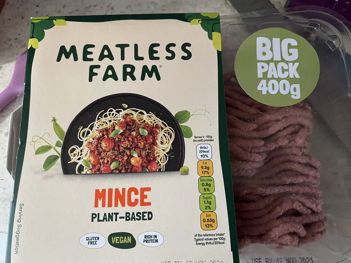cggf18's tweet photo. @MeatlessFarm Spaghetti Bolognese style sauce for dinner tonight #glutenfree #dairyfree #vegan , till I add my cheese https://t.co/UYDvR8E7zg