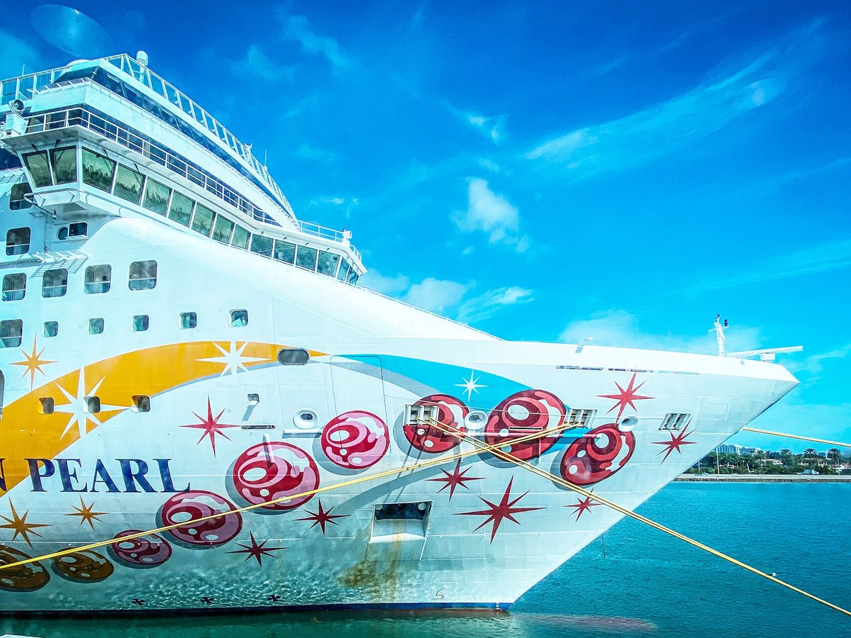 KeshaCruise's tweet photo. The beautiful Norwegian Pearl will be your home on #KeshaCruise 😍 https://t.co/4ZpKHVKJ9Q