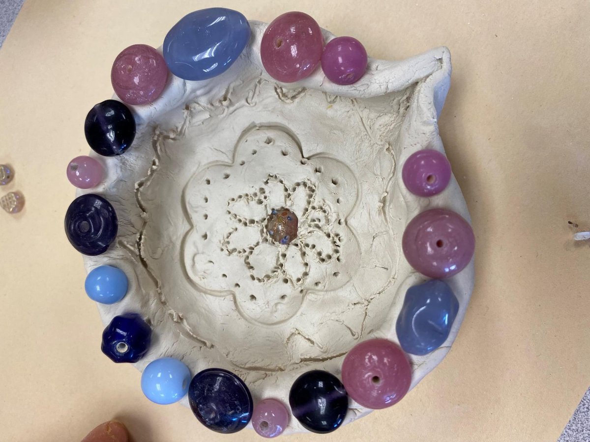 DASDSRSC's tweet photo. Students learn about Diwali as a cultural celebration. #BCRocks! https://t.co/OMfHx3I9iK