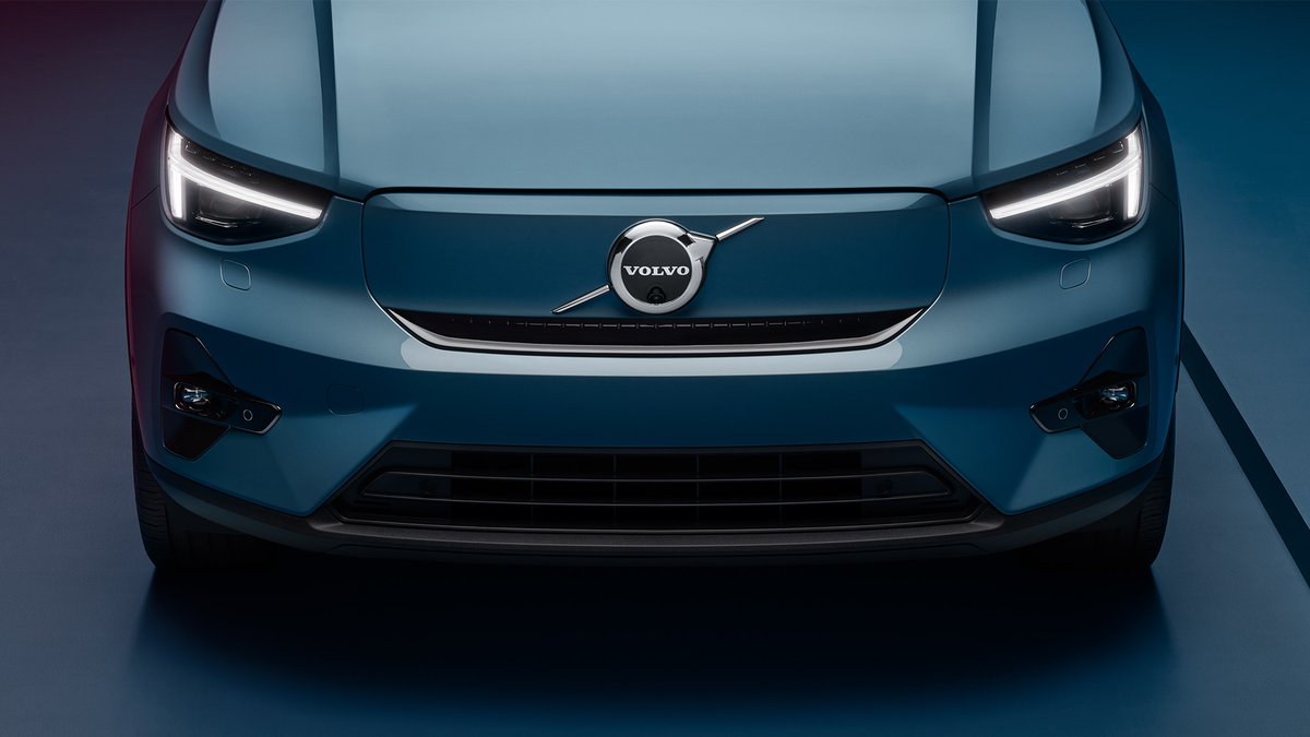 AutoSuecia's tweet photo. #VolvoC40 #Recharge elektrikoa, diseinu urratzailea eta gidatze jasangarria duen gure crossover deportiboa da.

https://t.co/Pz1mNkKd6c https://t.co/Syd9HmXniW