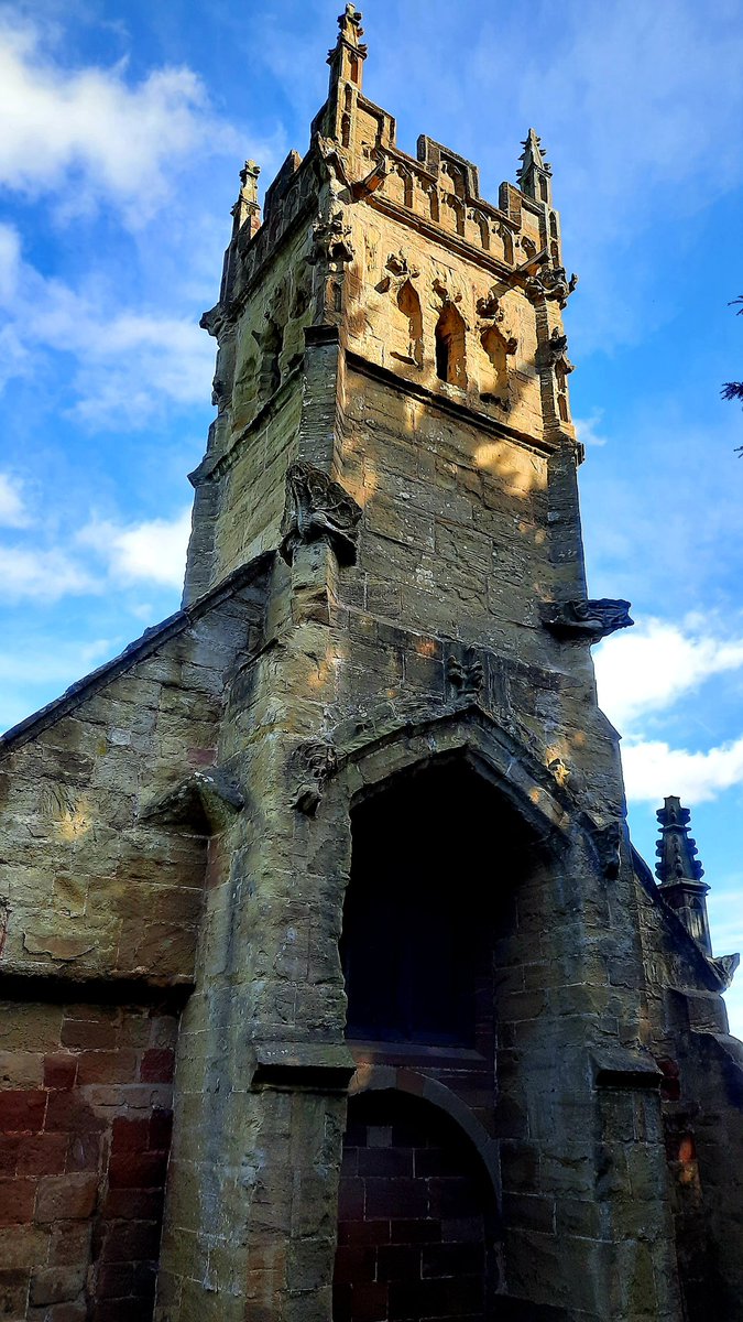 InscriptionsWw1's tweet photo. #RememberedHere
#StKenelmsChurch #Romley #Bromsgrove #Worcestershire
#WW1 #LestWeForget
More photos via https://t.co/QdKEwOWnaQ
#wewillrememberthem #fww #warmememorials #memorials #greatwar #westernfront #cemetery #wargraves #taphophile #firstworldwar #InscriptionsWW1 #CWGC https://t.co/EpU7SfaHFn