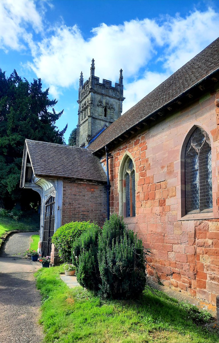 InscriptionsWw1's tweet photo. #RememberedHere
#StKenelmsChurch #Romley #Bromsgrove #Worcestershire
#WW1 #LestWeForget
More photos via https://t.co/QdKEwOWnaQ
#wewillrememberthem #fww #warmememorials #memorials #greatwar #westernfront #cemetery #wargraves #taphophile #firstworldwar #InscriptionsWW1 #CWGC https://t.co/EpU7SfaHFn