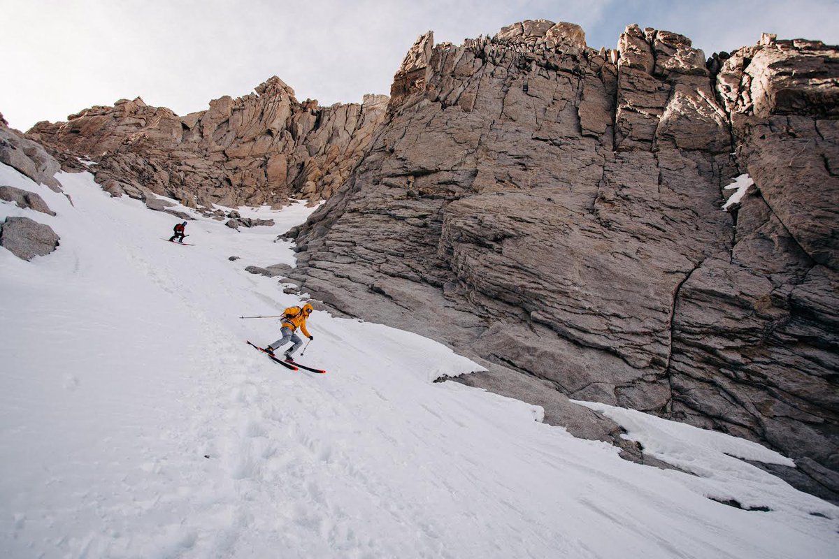 AlexHonnold's tweet image. Last Spring I had the pleasure of joining @codytownsend in a little bike and ski adventure from Death Valley to Mt Whitney as part of his Fifty project. I won't spoil the film, but let's just say it did not all go as planned… youtu.be/YDtAzUnGekg