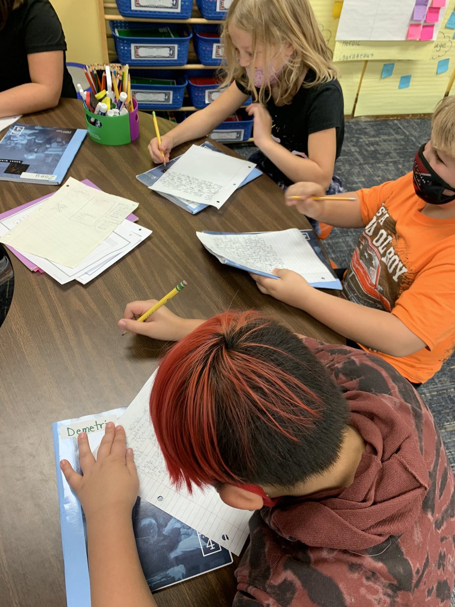 eslh_mw's tweet image. Got to spend some time @Gorham_MWCSD for Wit and Wisdom and math! Compound words, compound sentences, and compounds for building houses. Great connections! Thank you @4thgradePRIDE, Miss Colonna, And Mrs. Smith!