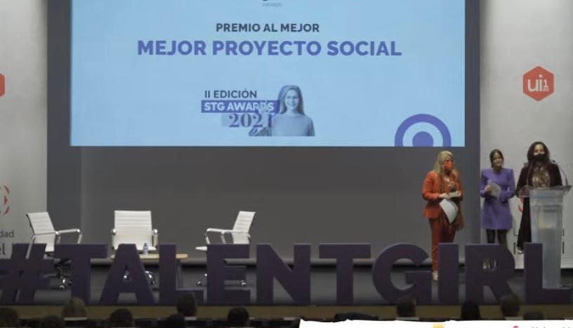 FUN_INTEGRA's tweet photo. Ilusionados y agradecidos por obtener este premio STEM TALENT AWARDS #STGAwards en la categoría de Mejor proyecto social. 
Un millón de gracias a @AstiFoundation y   @familiajcyl por este fantástico reconocimiento y enhorabuena al resto de premiados.
#talentgirl #fundacionintegra https://t.co/NY2mzjPFzO