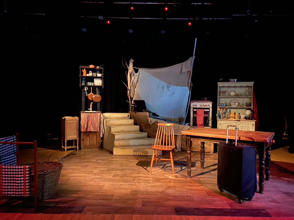 nataliebct's tweet photo. It’s been a while but I’m @Newhampton to see @notnowCollectiv This show was postponed last year due to COVID… but it’s finally happening tonight! Supported by @BCT_Touring #pepperandhoney https://t.co/9kWTBBLbyg