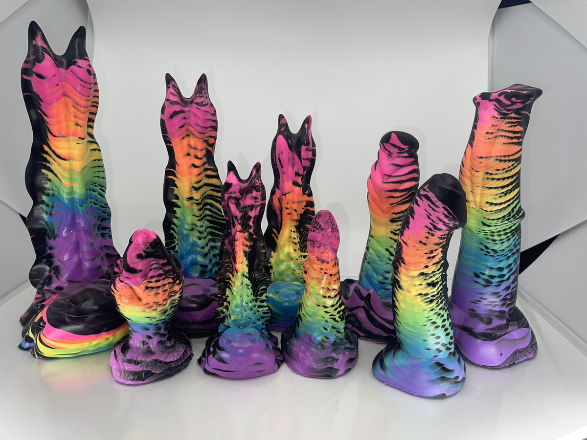 ppsculptors's tweet photo. And some 0030 black rainbows 🤩 https://t.co/KCM5JMOtxQ
