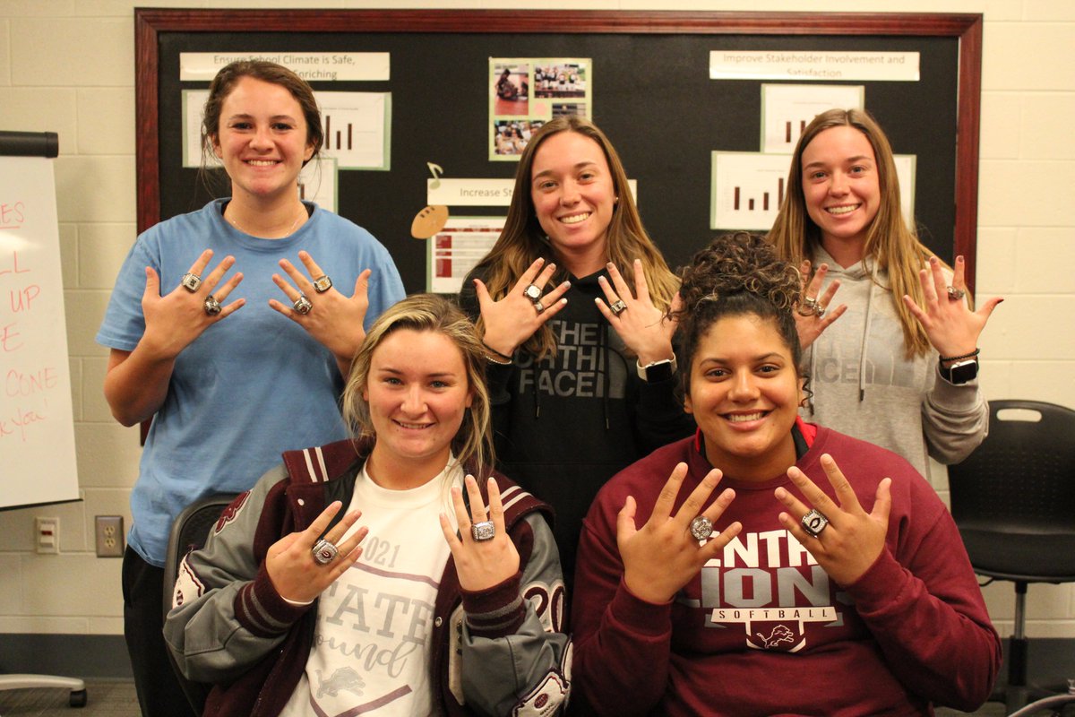 Central_Lions's tweet photo. Central High School's State Champion Softball Team selected their championship ring style today. Way to go Lady Lions!

#lionstrong #24strong #committed #wechangelives #showsomelove #thecitymenus #gotthering https://t.co/SCu2VUkaU2