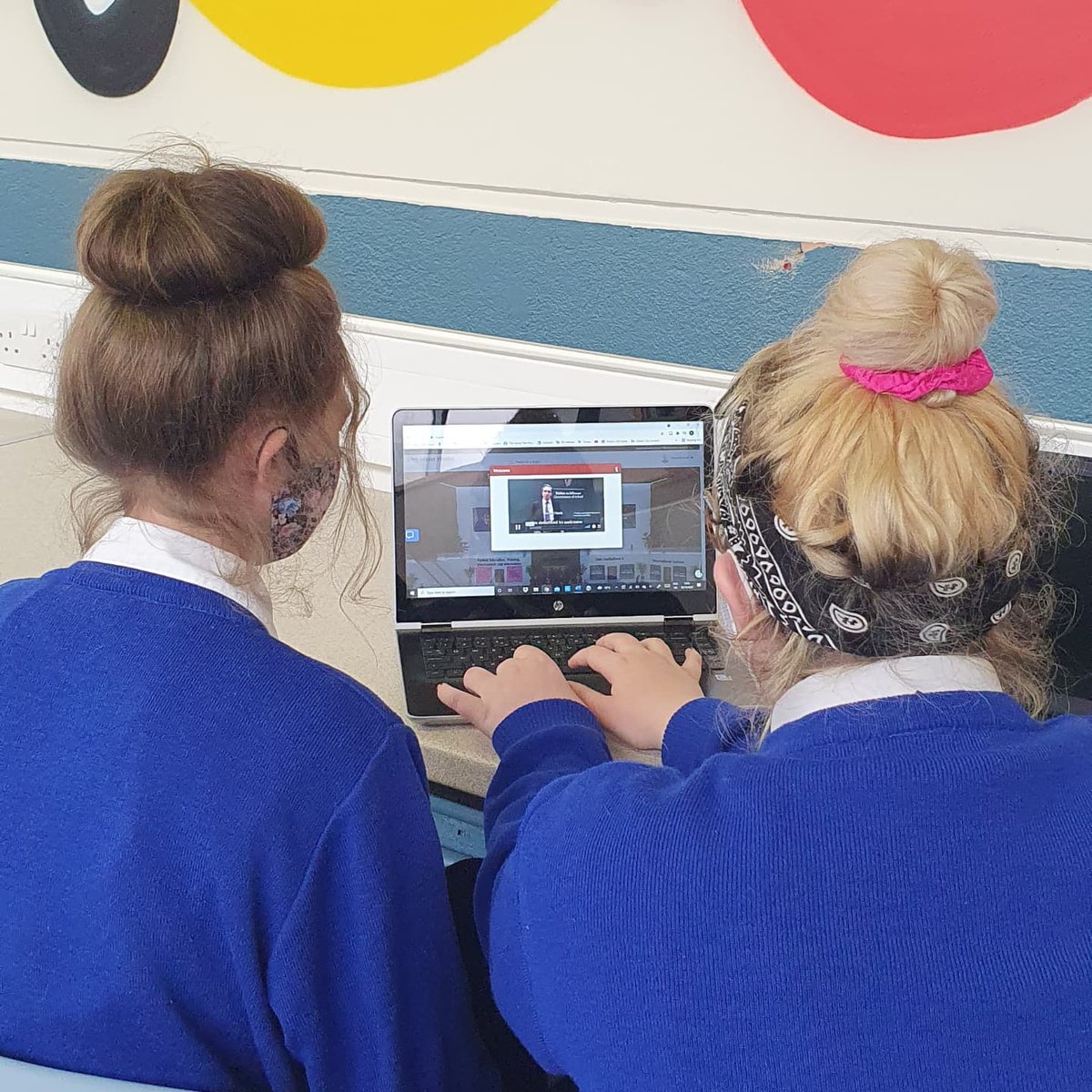 RisingTideProj1's tweet photo. The Irish Times Higher Options Virtual Conference 2021 🧑‍🔬🧑‍🎨👩‍🎓👨‍🏫👨‍🎓👨‍⚕️👨‍🎤 students exploring opportunities for after secondary school and beyond @IrishTimes @CFingla #higheroptions #pathways #buildingbrighterfutures https://t.co/MPOhndBz8r