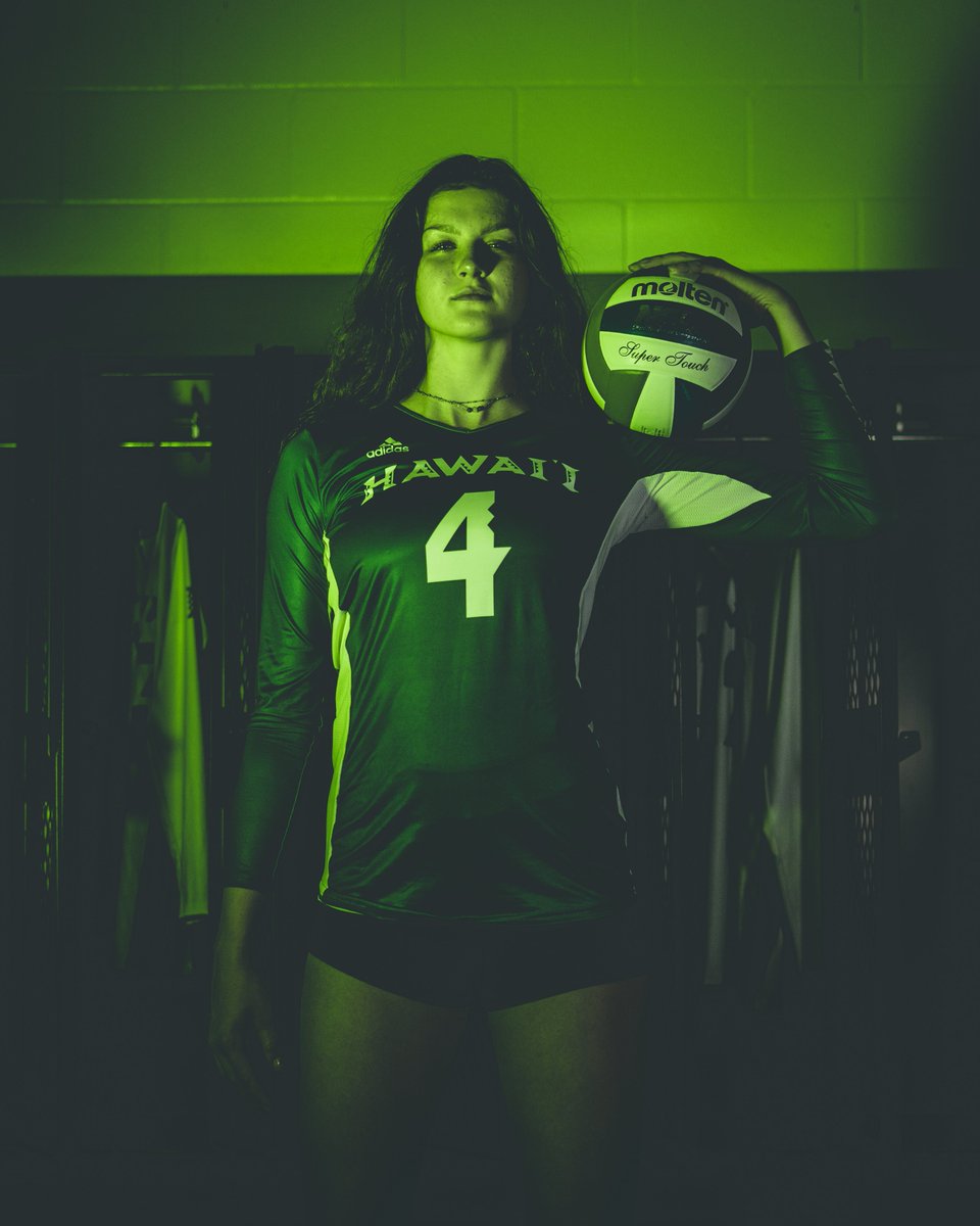 HawaiiWVB's tweet photo. Who's ready for round ✌️ with the 🏝?

#GoBows https://t.co/GQb8haMLAa