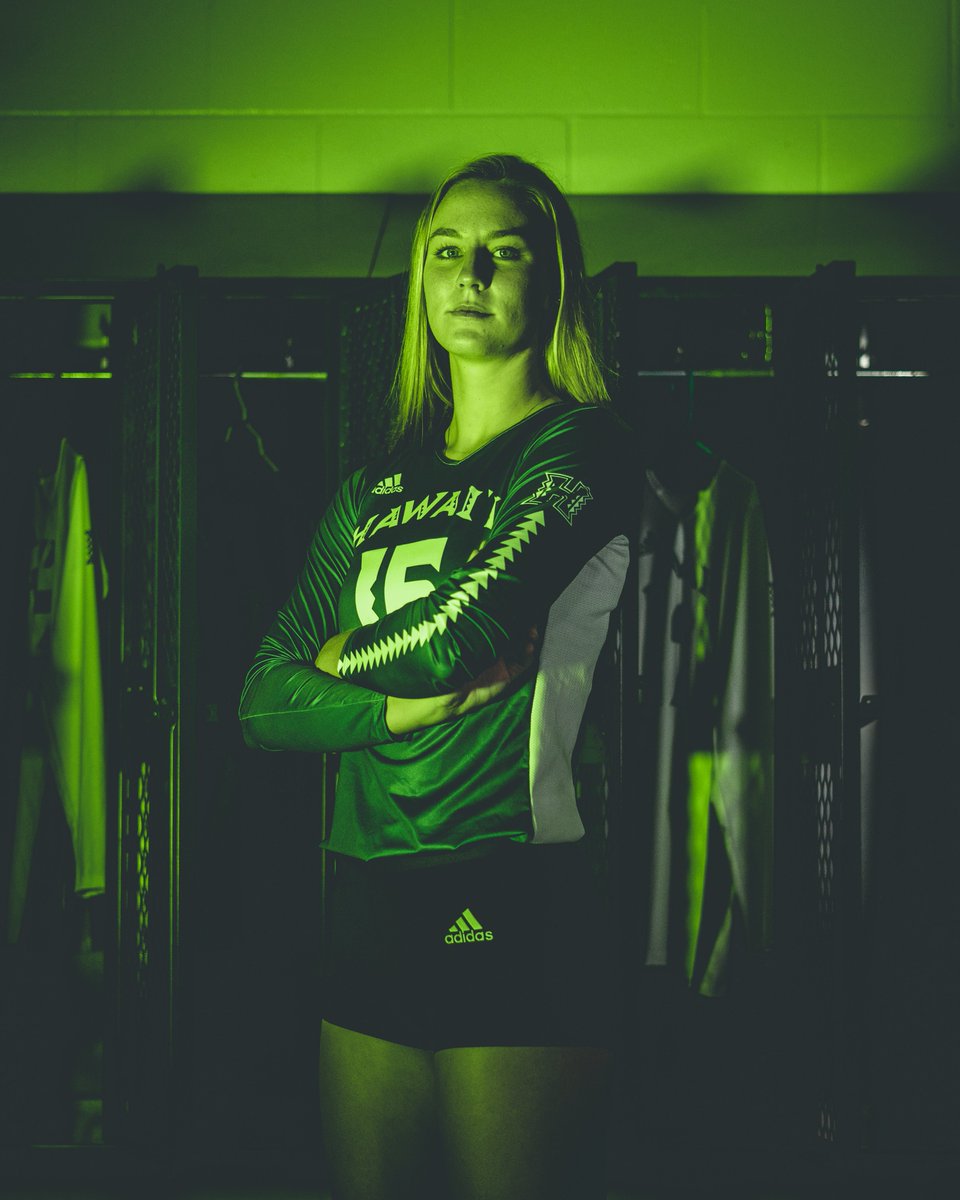 HawaiiWVB's tweet photo. Who's ready for round ✌️ with the 🏝?

#GoBows https://t.co/GQb8haMLAa