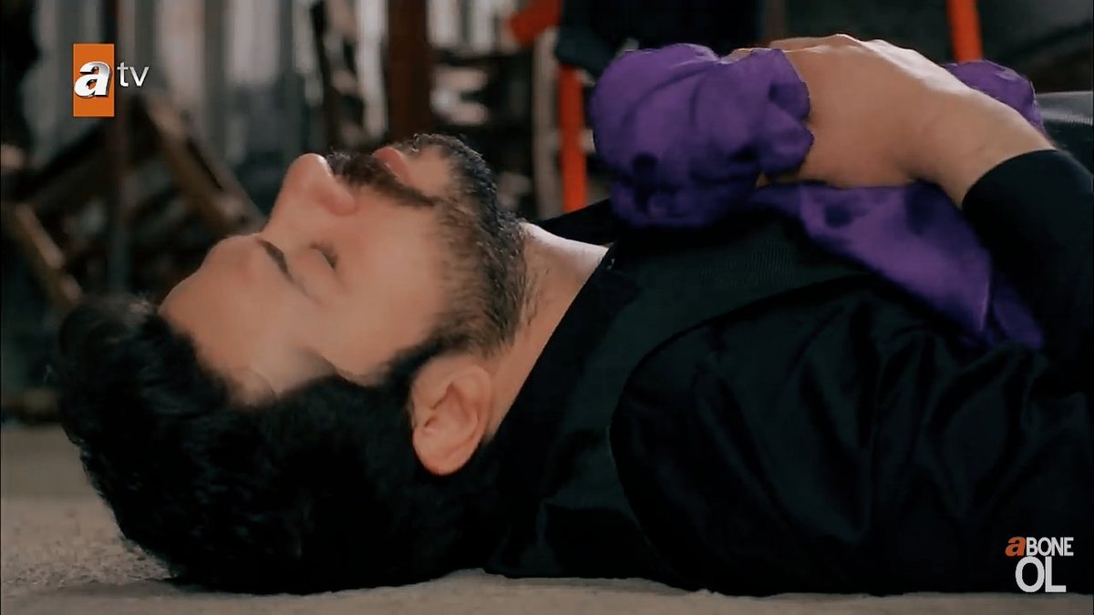 Azat_Arg's tweet photo. Buenas tardes.

Les traigo el primer tweet 

No den fav, no usen Emojis ni números , den RT a todo

dejen diez comentarios debajo

comentamos con:

AZAT PAJARO CAIDO
#Hercai https://t.co/ynTDDV9IMm