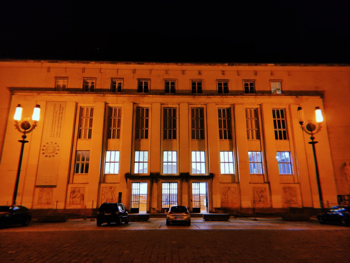 ruitofernandes's tweet photo. 📚biblioteca https://t.co/NK6QLMFS1o