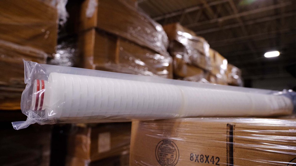 #ProductOfTheDay - These Strainrite Pur-MAXX E Membrane Cartridges are FDA grade. Made specifically for the food &amp; bev, pharmaceutical, and semiconductor industries.  And they're #InStock and #ReadyToShip! 

#watertreatment #WaterSurplus

watersurplus.com/inventory/deta…