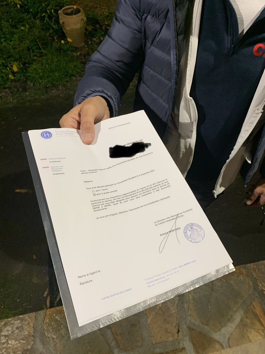 Blain Ludmilla (@blainludmilla) on Twitter photo #IADE Draguignan suivent le mouvement de grève nationale reconductible ! Déterminés à obtenir un statut adapté à nos compétences, agacés par votre mépris <a href="/olivierveran/">Olivier Véran</a> nous avons assez attendu !
#blocmort #IADEenPratiqueAvancée #AMPA <a href="/SNIA75/">SNIA : Syndicat Nal des #IADE</a> #IADE Draguignan suivent le mouvement de grève nationale reconductible ! Déterminés à obtenir un statut adapté à nos compétences, agacés par votre mépris <a href="/olivierveran/">Olivier Véran</a> nous avons assez attendu !
#blocmort #IADEenPratiqueAvancée #AMPA <a href="/SNIA75/">SNIA : Syndicat Nal des #IADE</a>