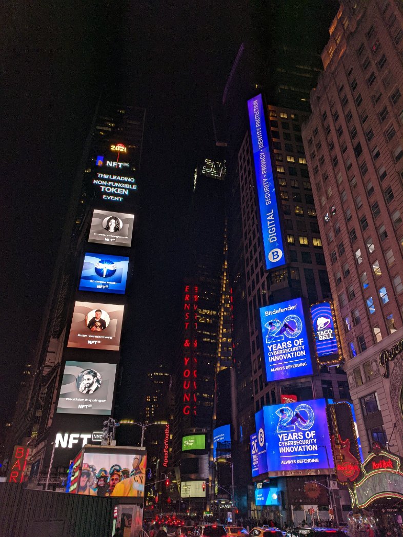 bentoncbainbrid's tweet photo. It just hit me, here in #TimesSquare - #NFTs have truly arrived on the main stage #futuremainstream https://t.co/5Q2a7sSpgX