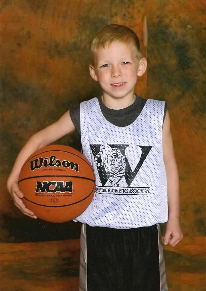 ashanks23's tweet photo. I can’t even tell you how proud &amp; sad I am all at the same time.  Hope it goes by s l o w. 😢 https://t.co/Oa5vokpfIo