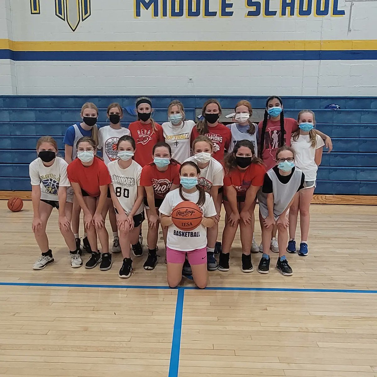 MFMSGirlsBball's tweet photo. ❤WE>ME WEDNESDAY🤍
Showing support for our Seussical stars as they prepare to perform this weekend! 🎭
#breakaleg #mtfproud #musical https://t.co/tCu72lLaU1