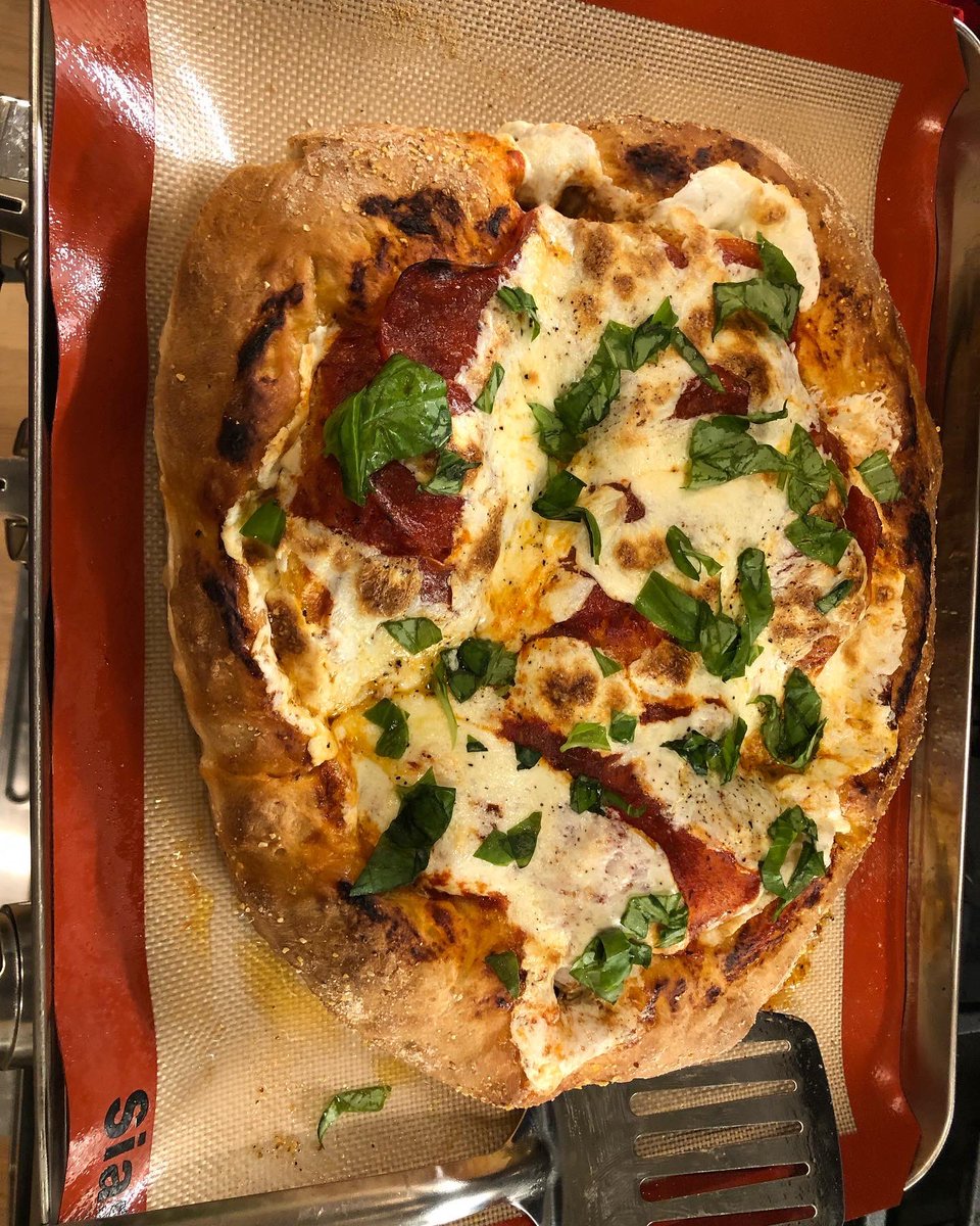 MassNFCA's tweet photo. Here are some of the amazing pizza @massnfca members created during the @airbnb Mamma Mia Italian Pizza Cooking Class with Army. Great People and Great Food 💙💚 https://t.co/WSCmHnDoPH