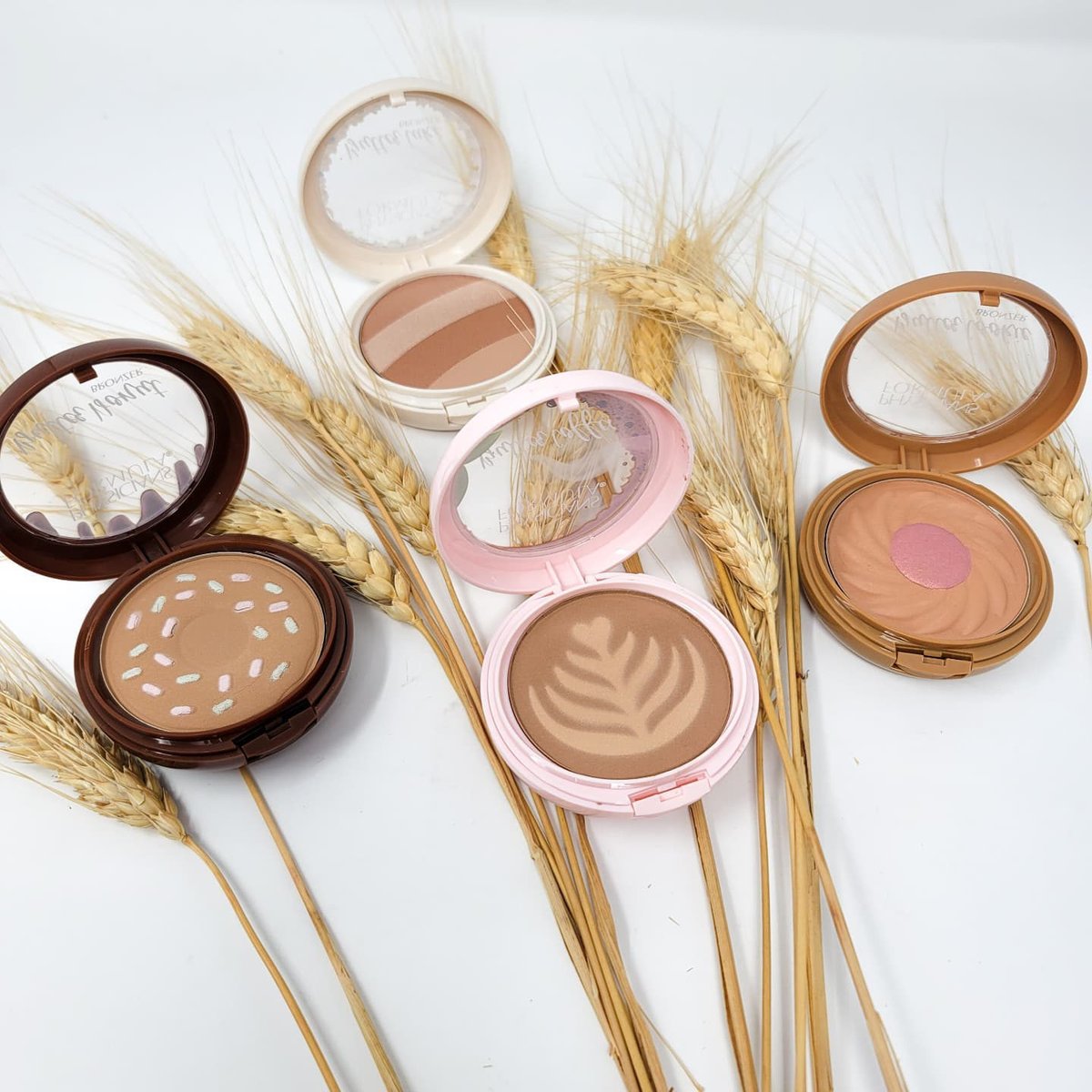 PFCosmetics's tweet photo. “Oh my! These deliciously scented bronzers are blended with murumuru tucuma &amp; cupuacu butters that restore, moisturize &amp; protect your skin. This bronzer applies smoothly to give you that glow!” -@cocotheinfluencer

Beauties, what do you love about our #ButterCheatDay collection? https://t.co/rgLEnkXGt1