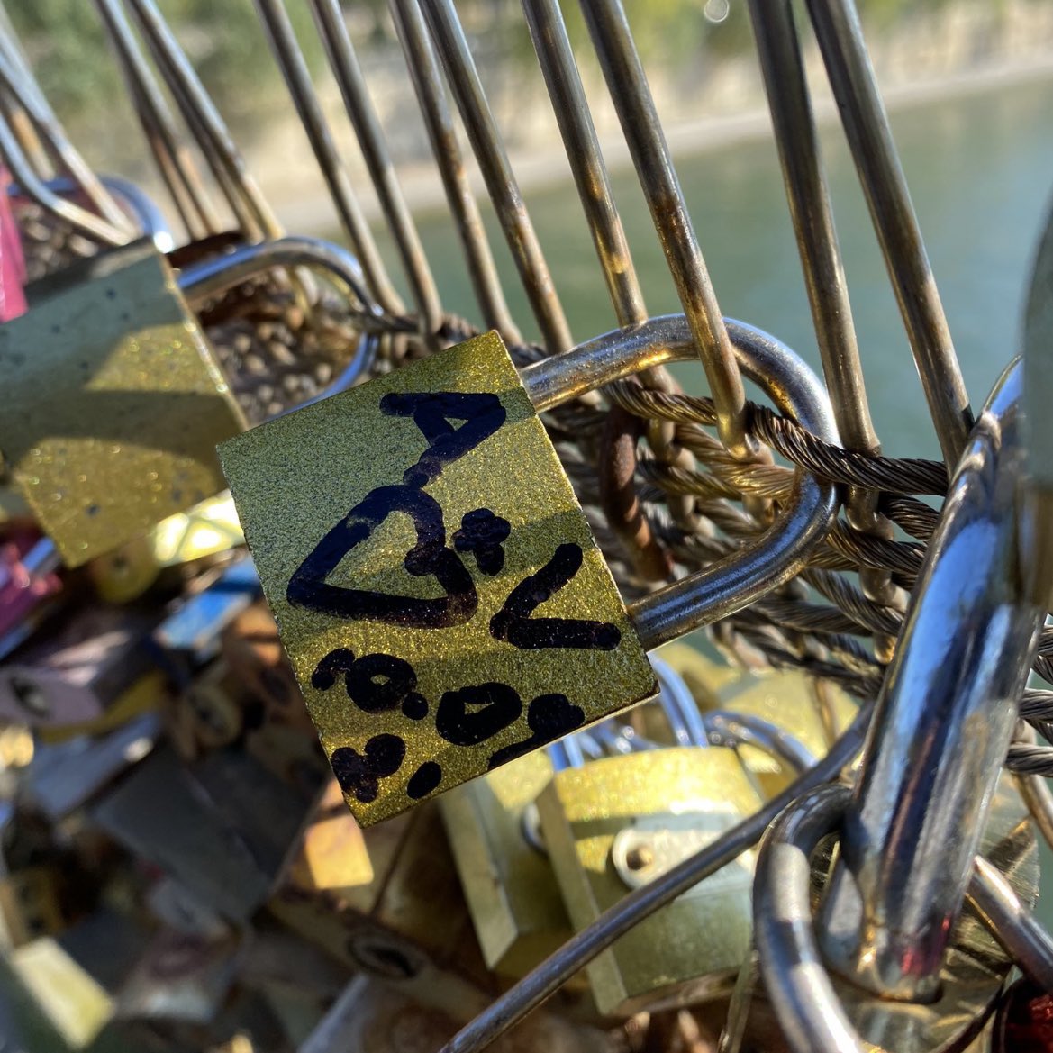 harryundisclose's tweet photo. “our love is locked here forever so unless this thing magically falls off, you’re mine until the end of time.” https://t.co/ktl7pLkJVH