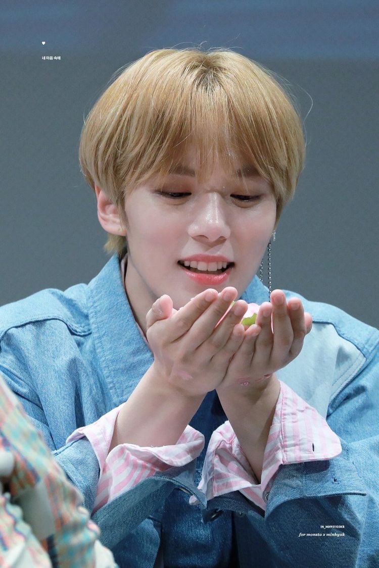 Happy birthday to the prettiest boy in the world, love of my life and holder of my heart, lee minhyuk   