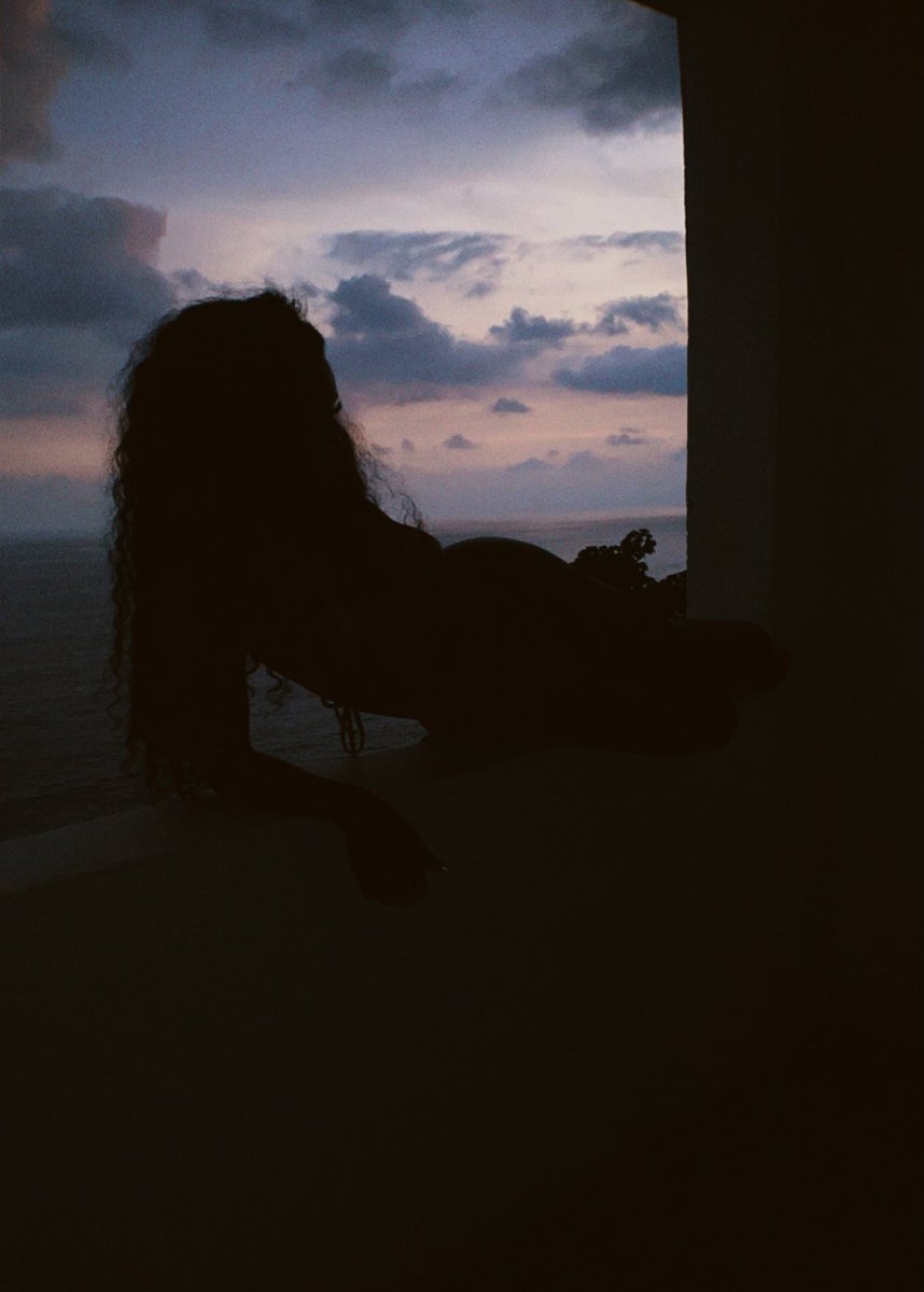 mariahdeola's tweet photo. Views from the 503 🇸🇻 https://t.co/NVyZpIjArD