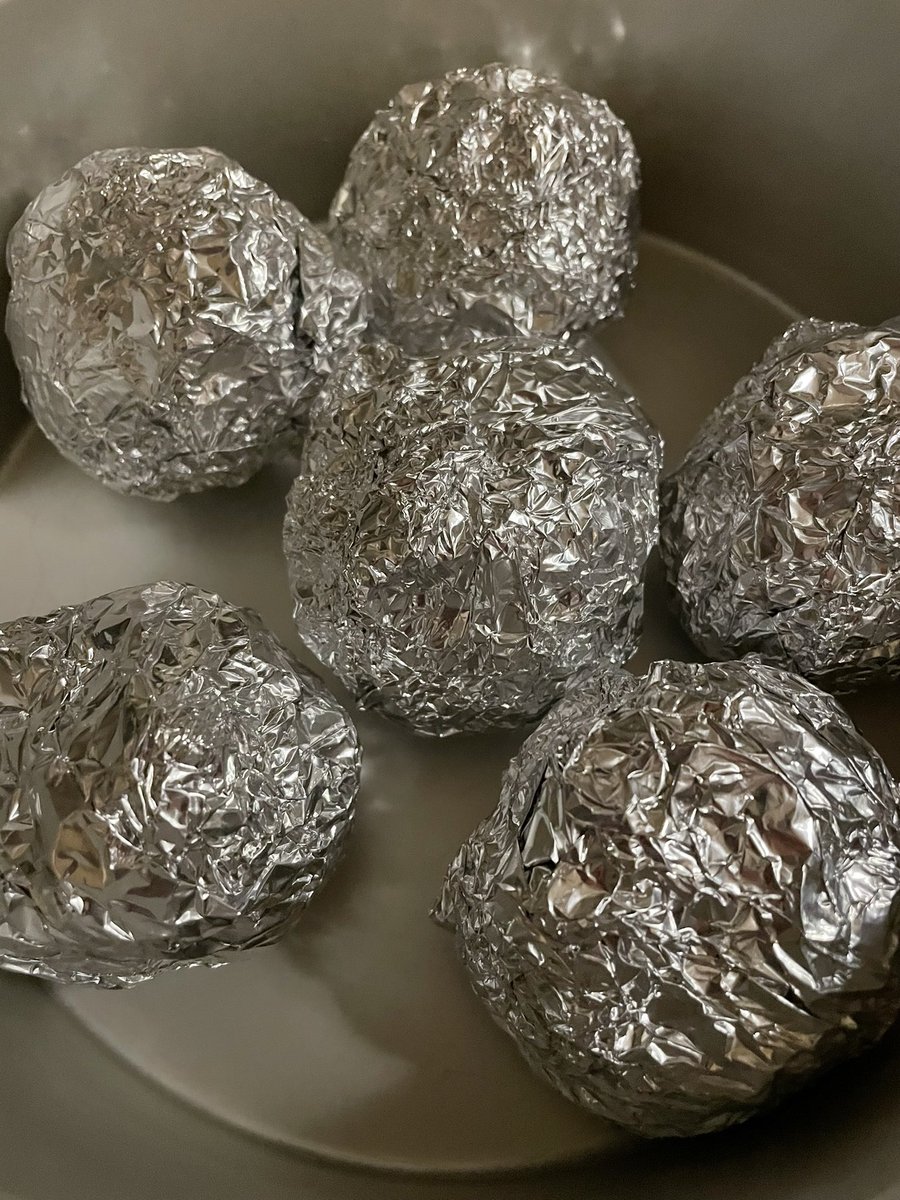 Tot over 5 weken……. Eens kijken of het lukt. #zwarteknoflook