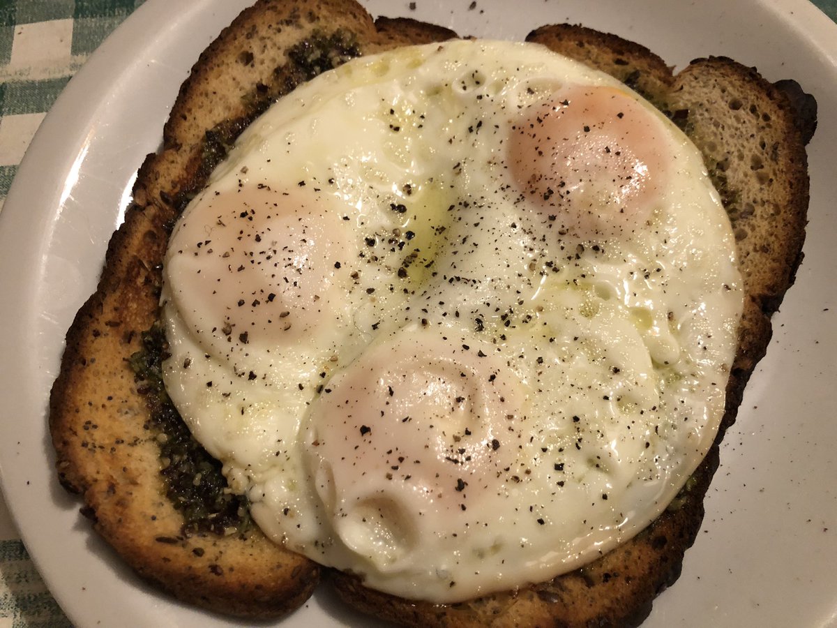 ZwartblesIE's tweet photo. I have done a truly terrible thing!!!
I ran out of butter.
Shock Horror!!!!
BUT I’ve discovered a stunningly magnificently delicious alternative.
Aran Island seaweed pesto on toast with fried eggs. @BlathnaMara https://t.co/oueNdgwhAQ