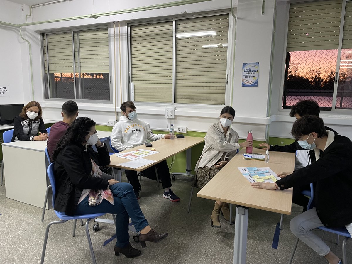 Aula de Emprendimiento - I.E.S. "Punta del Verde" tweet media