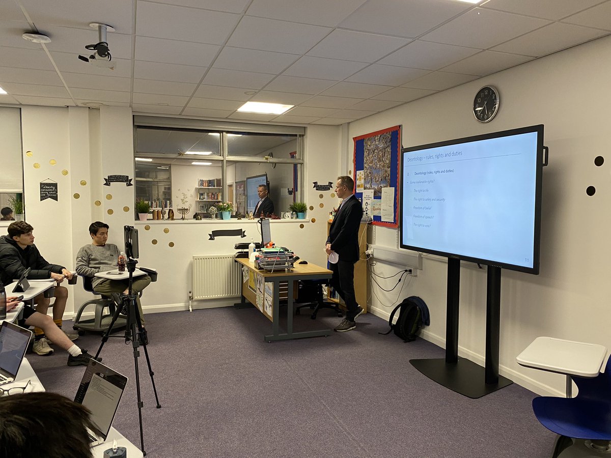 theology_cat's tweet photo. Thank you very much @PDXPhilFin for coming back to talk to our A Level Philosophy &amp; Economics students and for hosting an in-depth discussion about the ethics of sweatshops! Cannot wait for the next one! #caterhamconnected #alevelphilosophy #aleveleconomics  #businessethics https://t.co/N8uH6Jo9Nm
