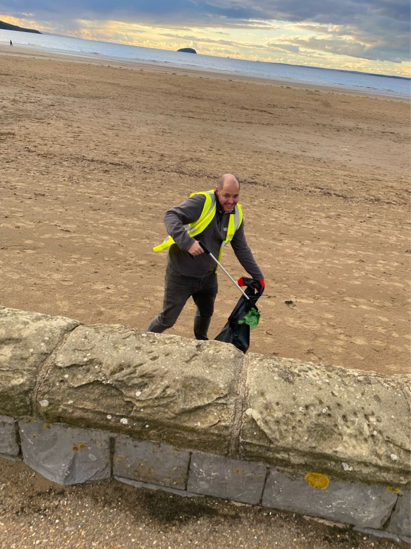 howell125's tweet photo. As part of our #big50Lovellchallenge Lovell Partnerships Ltd volunteers from the South West &amp; South Wales region joined up with Abri Group volunteers to litter pick from our  Foxglove Meadows development to the Weston  Grand Pier. It took over 11,000 steps and we filled 20 bags! https://t.co/nYhar5ByBq