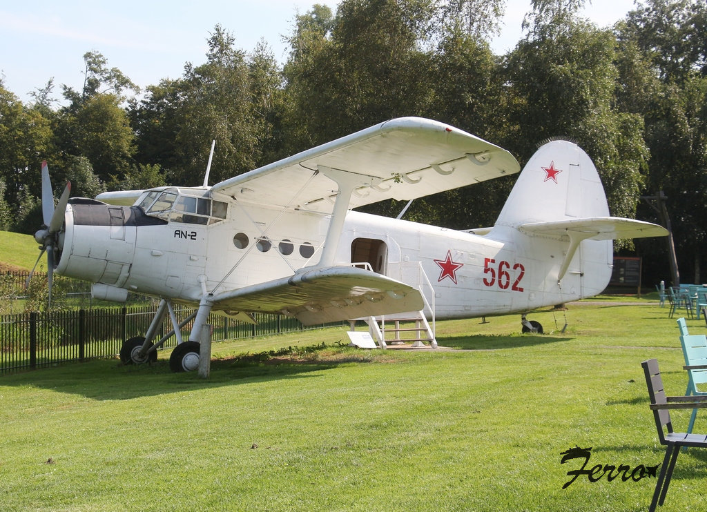 Gibdan1's tweet image. #Aviodrome Air Theme Park / museum in Lelystad #aviation #aviationphotography #AvGeek 

✈️ DH104 Dove, Caravelle &amp;amp; Fokker 70
✈️ Russian AF Antonov An-2 - 562
✈️ Douglas C-54A Skymaster - PH-TAR - KLM
✈️ De Havilland DH-104 Devon C20 - PH-MAD - Martin's Air Charter