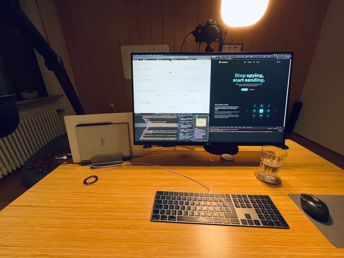 It’s always during these quiet, peaceful late night sessions that I think 

dang I love this shit so much! 😍 #happyDev 

(bonus points for spotting the dog)