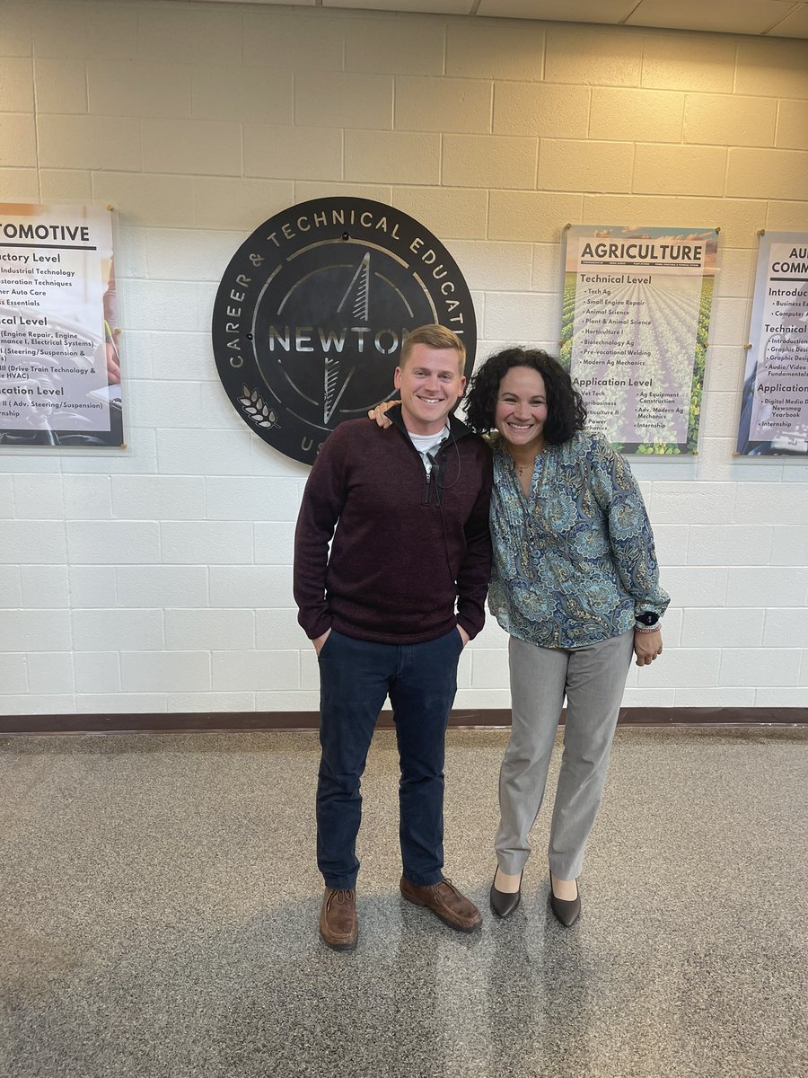 Enjoyed my day at Newton High School! Great discussions about teaching and learning. @CalebSmithNHS is doing an awesome job leading that team and staff. I love his passion for student’s success. <a href="/NewtonHSKS/">Newton High School</a> @BenReedCTE
