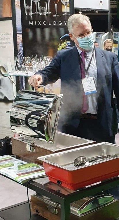safe_chafer's tweet photo. New profile picture - @JimKearney42  getting all steamy @catexexhibition  today with @BunzlBML Showing off the new Electric Castle Chafer. https://t.co/tQ6kQMVLBi