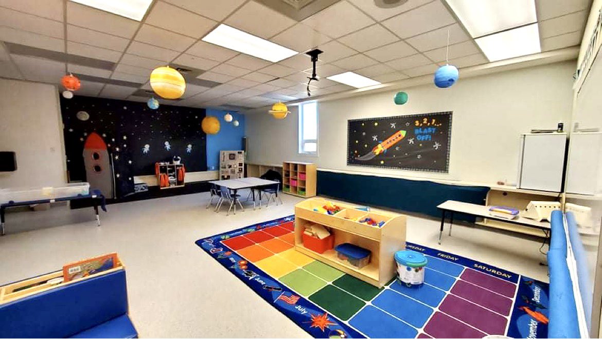 LamontPals's tweet photo. Zoom, Zoom, Zoom… We’re going to the moon🌙 #PALS #LME #DramaticPlay @LamontLions https://t.co/xGYjjoupw0