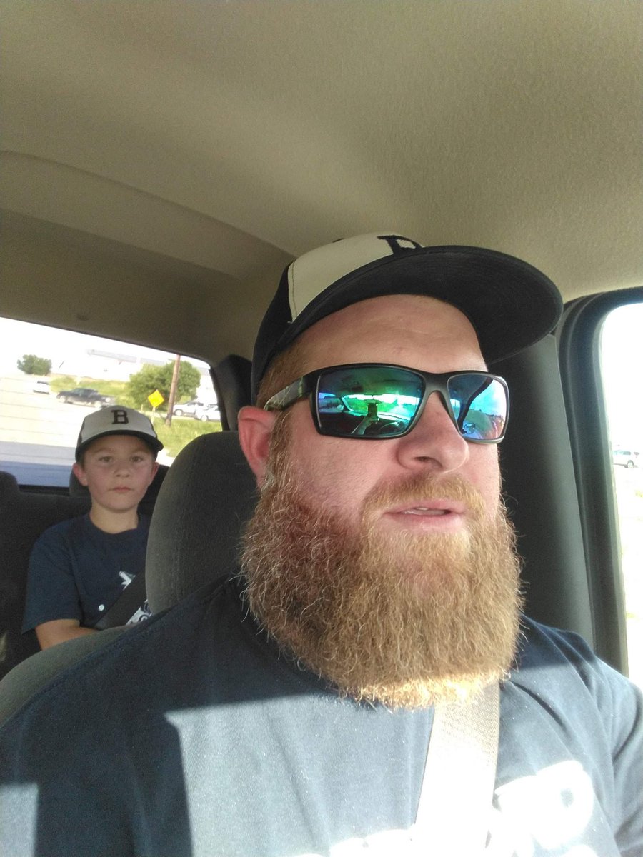 BenRoed's tweet photo. In honor of #notill november @IowaNRCS is promoting #KEEPTHESTUBBLE I started this adventure a bit before November. Does this qualify as a long term no-tiller with #covers https://t.co/cDNavzMWT4