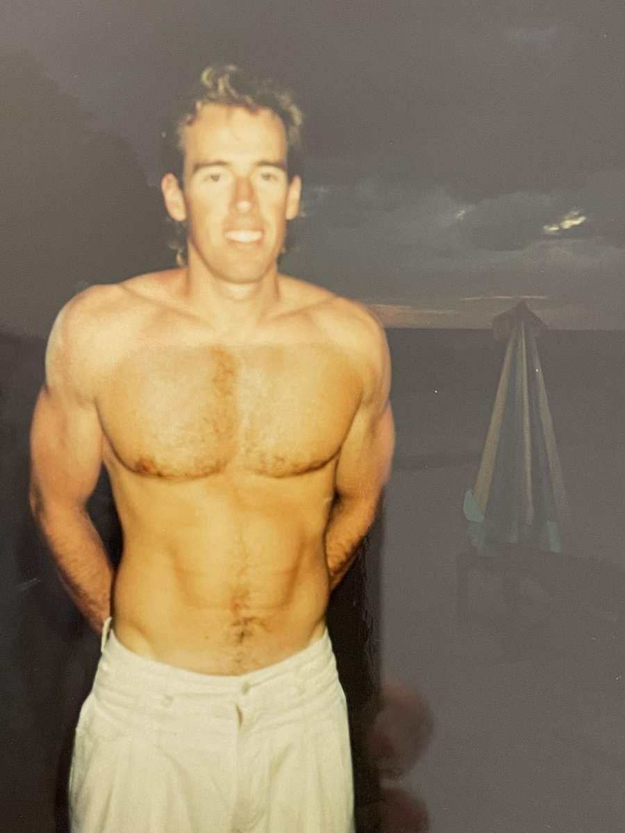 profgalloway's tweet photo. 11/3/64
Shirtless,,,through all the years
pre/mid/post #midlifecrisis https://t.co/ruQI1t9dA1