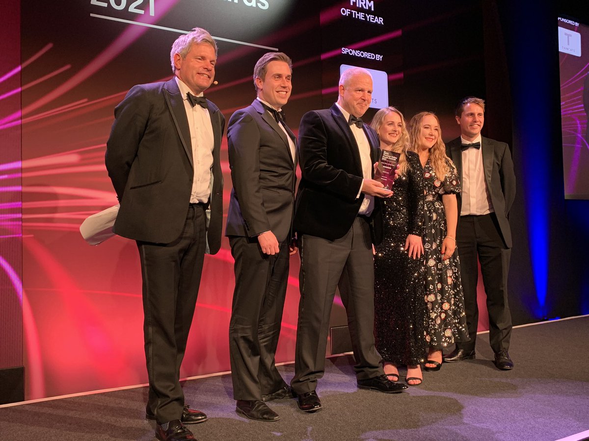 TheBusinessMag's tweet photo. The next award is Law Firm of the Year sponsored by @ThinCatsUK and has been won by @HCRlaw 🏆🏆 #TVDA #ThamesValley #Deals #Awards #Finance https://t.co/UjXLqeIqjI