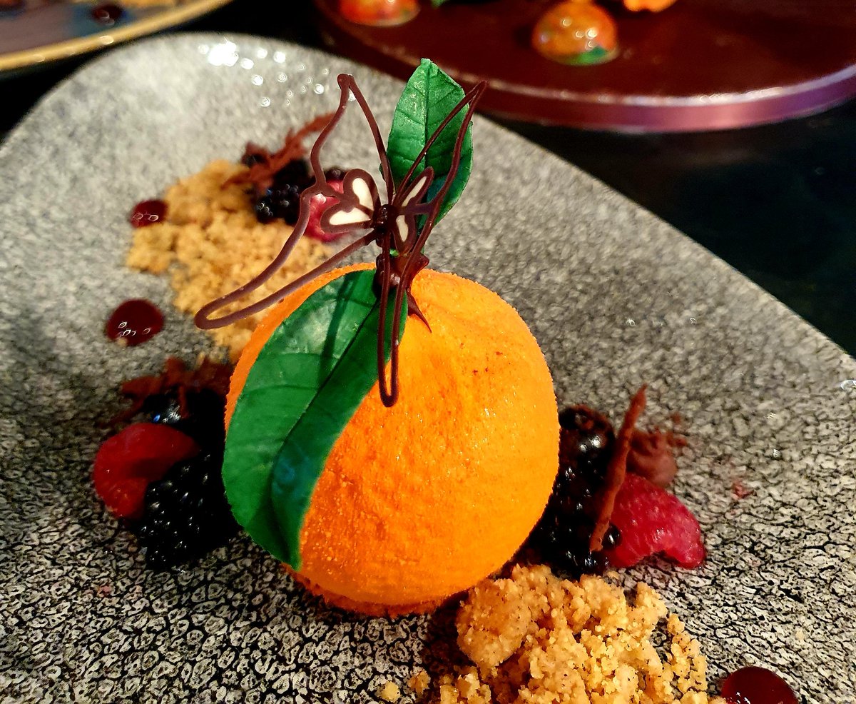 stephenbenn46's tweet image. Another wee dabble with this fine product from @AngusandOink  #meattinsel Struesel Cheesecake with some lovely Damson Jam from @Millers_Larder...fabulous #workinprogress @RonnieKelman1 @BerrymanMoira @Shadey_B @ESS_Offshore