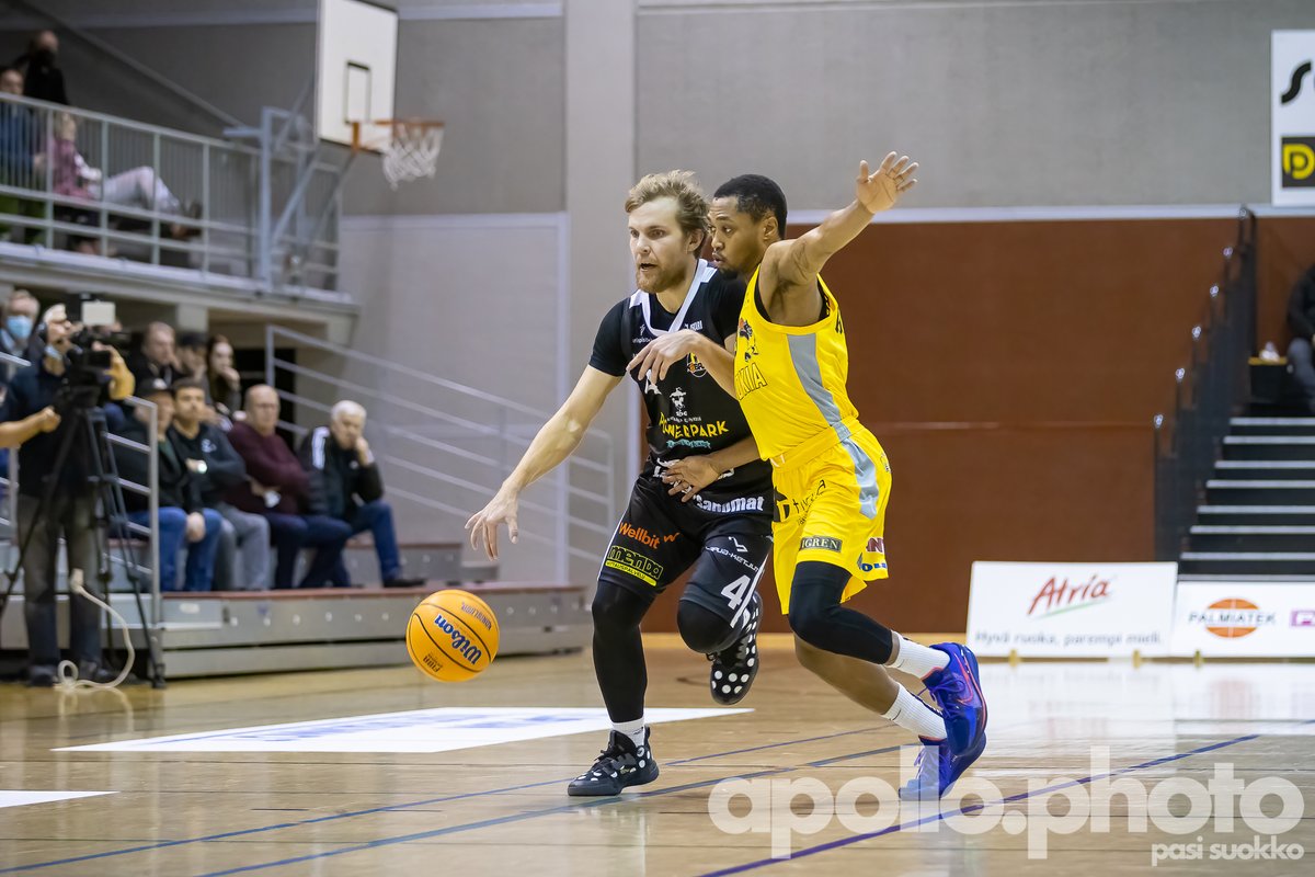PasiSuokko's tweet image. Tänään pelattiin @Korisliiga:n  ottelu @KobratLapua  ja @BCNokia välillä #Lapualla. Kotijoukkue oli vastaanottavana osapuolena, kun vieraat tulivat kovalla sykkeellä ja veivät ottelun luvuin 62:85

Kuvat: @PasiSuokko  

#4shots #apollophoto #staytuna #koripallo #basketball #koris