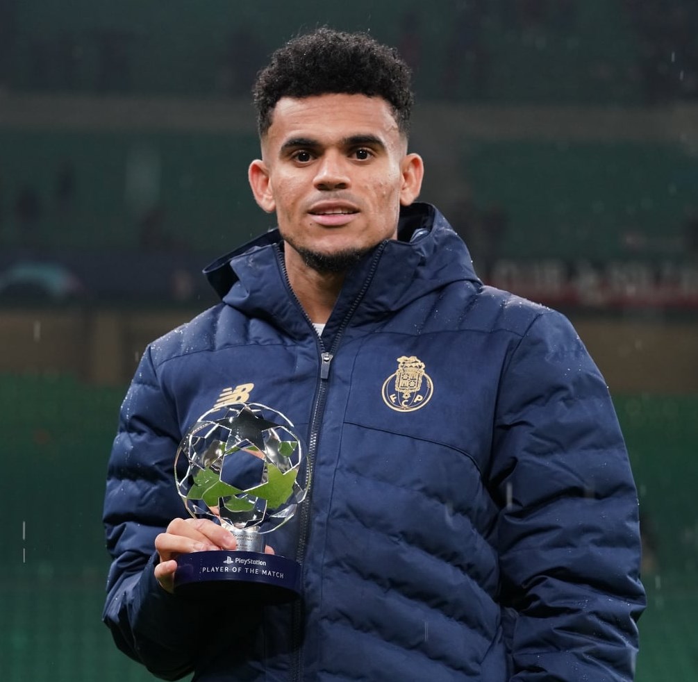 IvaNFCPortO's tweet photo. 🌟 Луис Диас – Игрок матча Лиги чемпионов УЕФА с «Миланом» 🤩

#LuisDíaz #FCPorto #ACMFCP #UCL @LuisFDiaz19 https://t.co/Cm1lTcR1ga