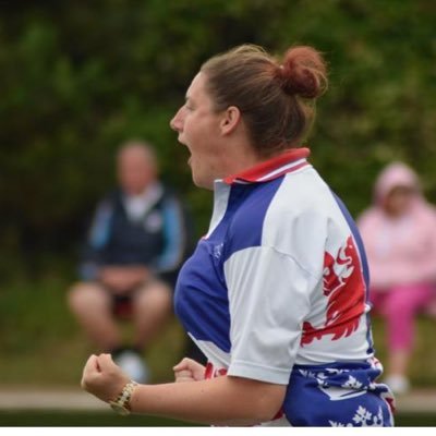 ICYMI - New Episode Out Now!

England player 
<a href="/kuhls90/">Lorraine Kuhler</a>, Alistair Hollis &amp; 
<a href="/rob_coachtrip/">Rob Short</a> of <a href="/BowlsEngland/">Bowls England</a> explaining what makes #bowls an addictive, inclusive &amp; accessible sport! 

Listen 👉 sportsinsiderpodcast.com/bowls 
Subscribe 👉 bit.ly/2NVfdRu / spoti.fi/2ICDGKC
